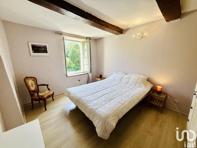 Maison - 1 000 m² - 11 pièces