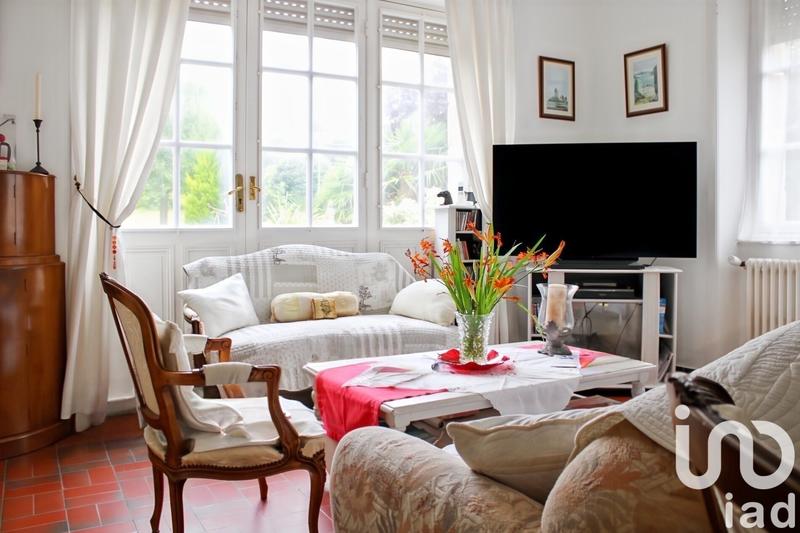 Maison - 200 m² - 8 pièces