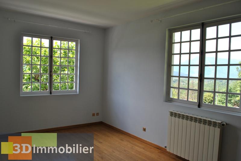 Maison - 370 m² - 16 pièces