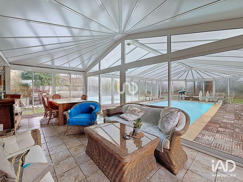 Maison - 200 m² - 6 pièces