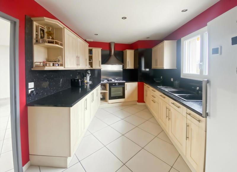 Maison - 147 m² - 5 pièces