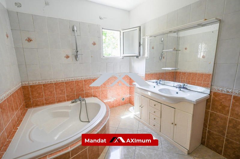 Maison - 142 m² - 5 pièces