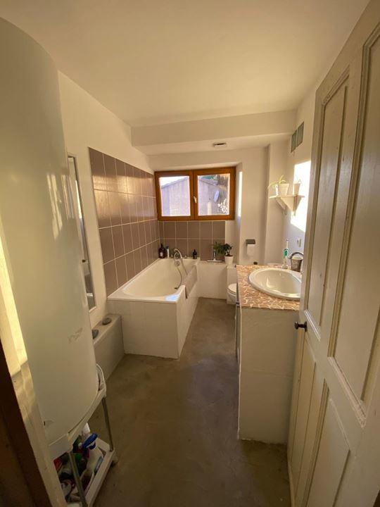 Appartement - 82 m² - 3 pièces