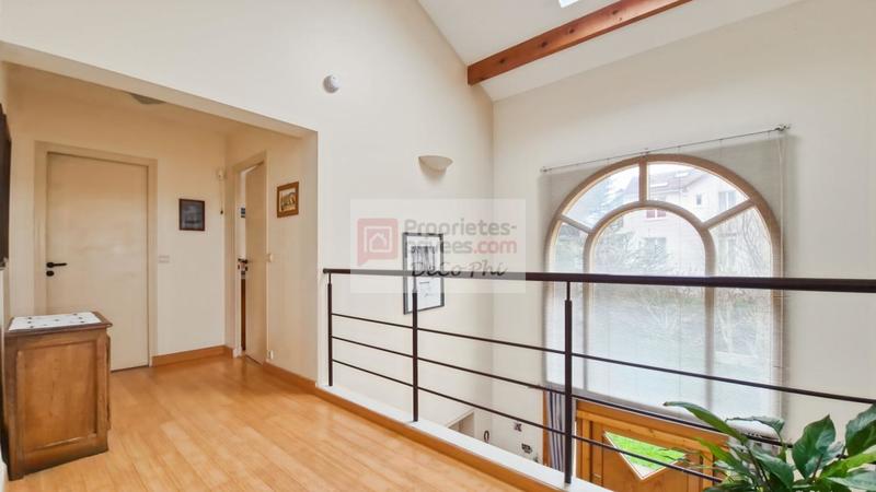 Maison - 127 m² - 5 pièces