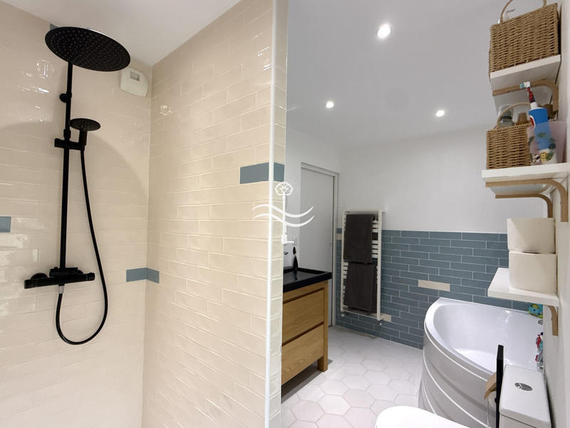 Maison - 93 m² - 4 pièces