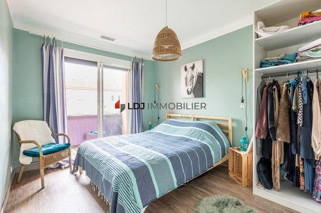 Appartement - 92 m² - 5 pièces