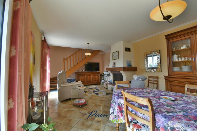 Maison - 139 m² - 7 pièces