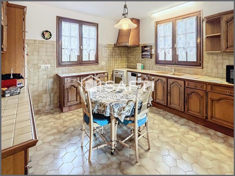 Maison - 196 m² - 7 pièces