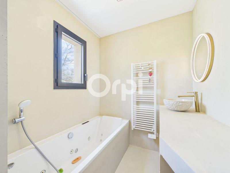 Maison - 150 m² - 4 pièces