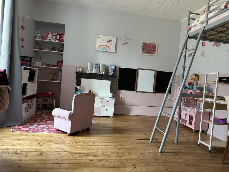 Maison - 186 m² - 7 pièces