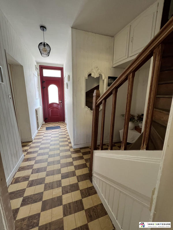 Maison - 130 m² - 9 pièces