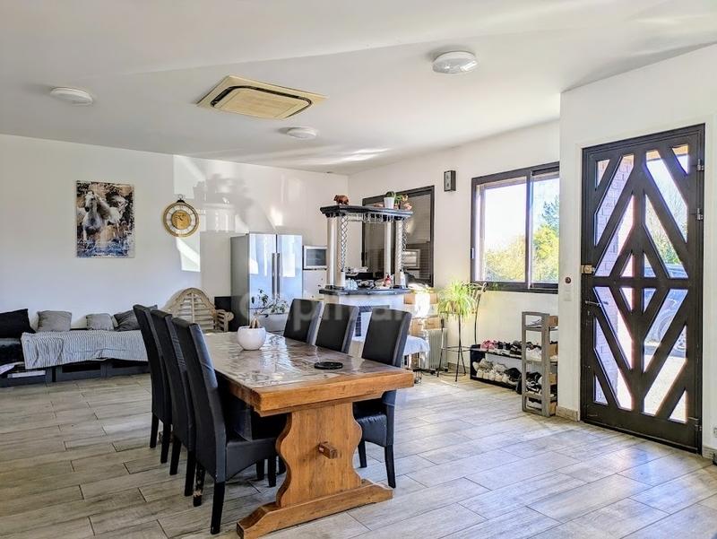 Maison - 195 m² - 6 pièces