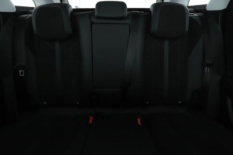 Peugeot 3008 1.2 PureTech Crossway Eat8 130 ch