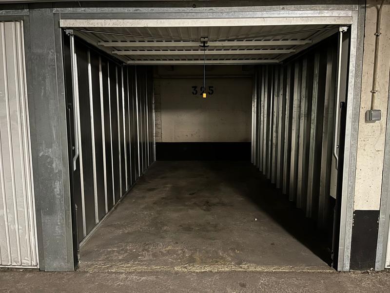 Parking / Garage - 9 m²