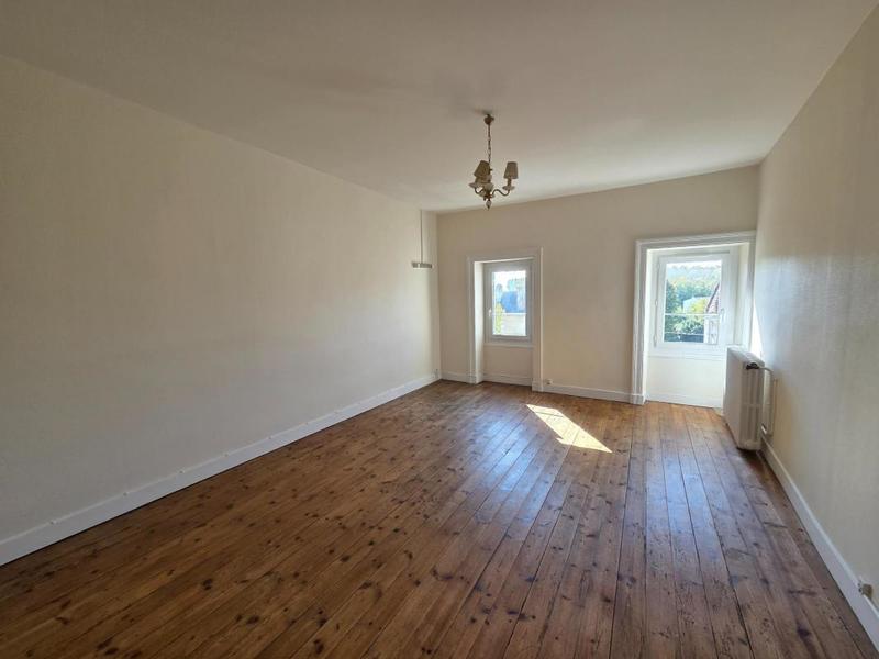 Maison - 192 m² - 8 pièces