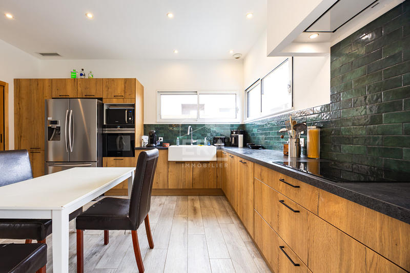 Maison - 126 m² - 4 pièces