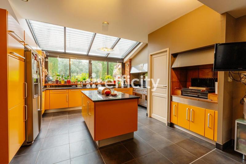 Maison - 344 m² - 7 pièces