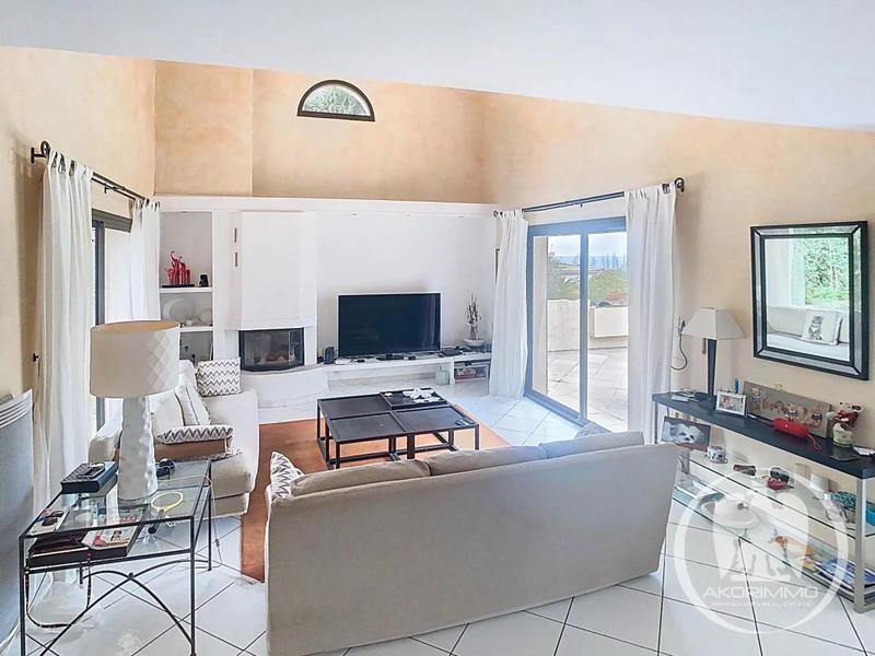 Villa - 105 m² - 5 pièces