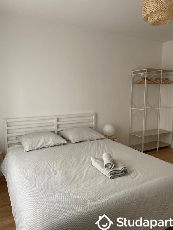 Chambre - 12 m² - 1 pièce