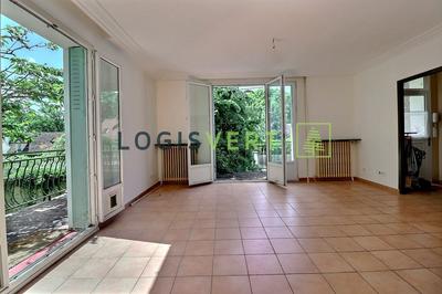 Maison - 134 m² - 8 pièces