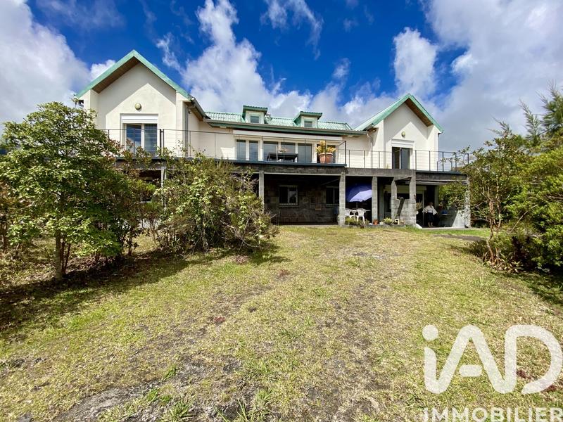 Maison - 281 m² - 6 pièces