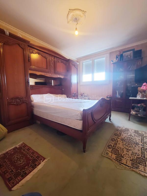 Appartement - 92 m² - 5 pièces