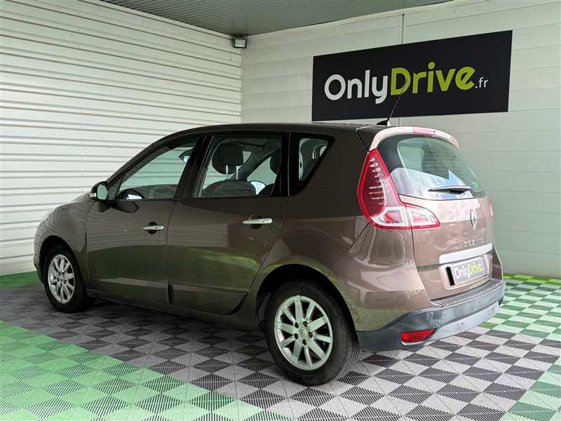 Renault Scénic III 1.9 Dci Privilege