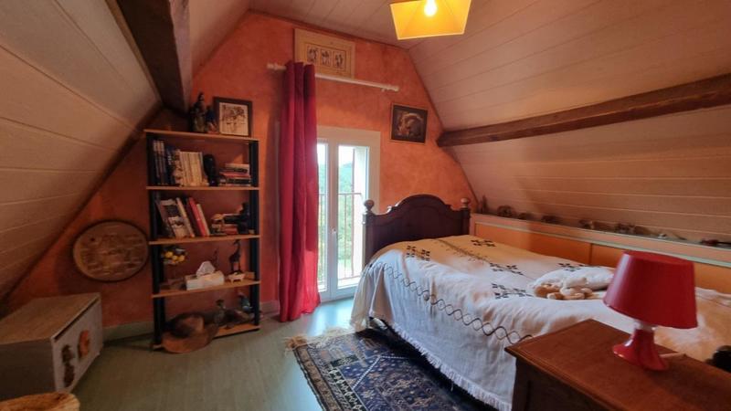 Maison - 330 m² - 16 pièces