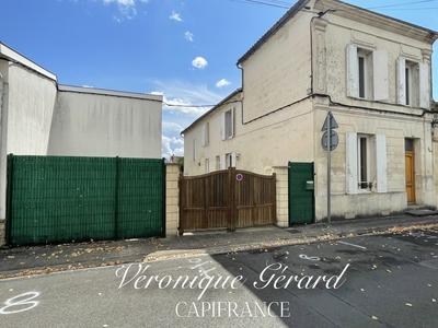 Maison - 137 m² - 5 pièces