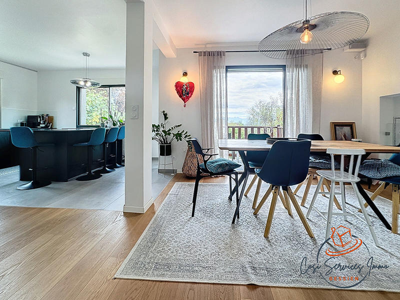 Villa - 227 m² - 5 pièces