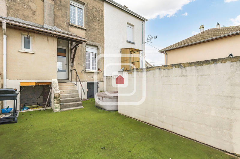 Maison - 86 m² - 5 pièces