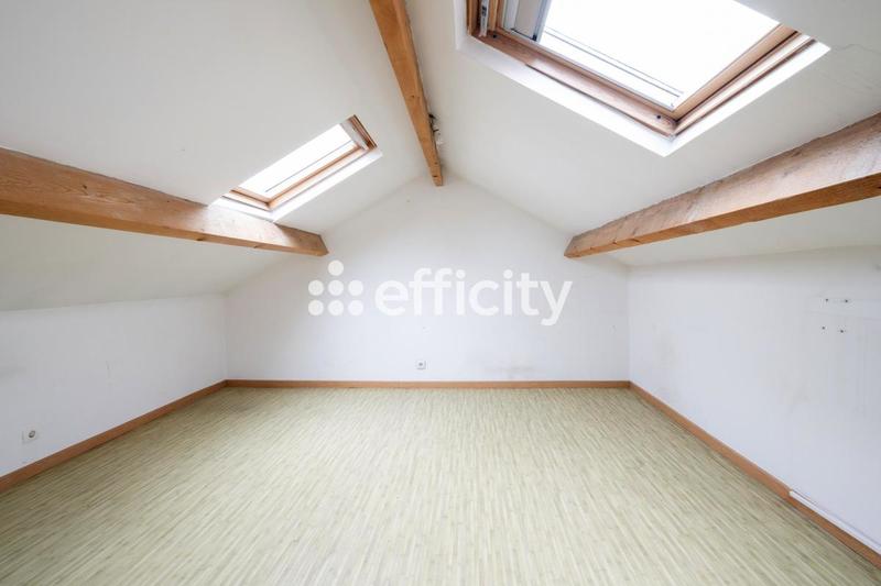 Maison - 100 m² - 6 pièces