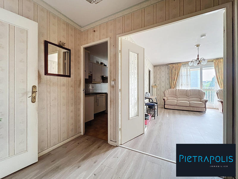 Appartement - 95 m² - 5 pièces