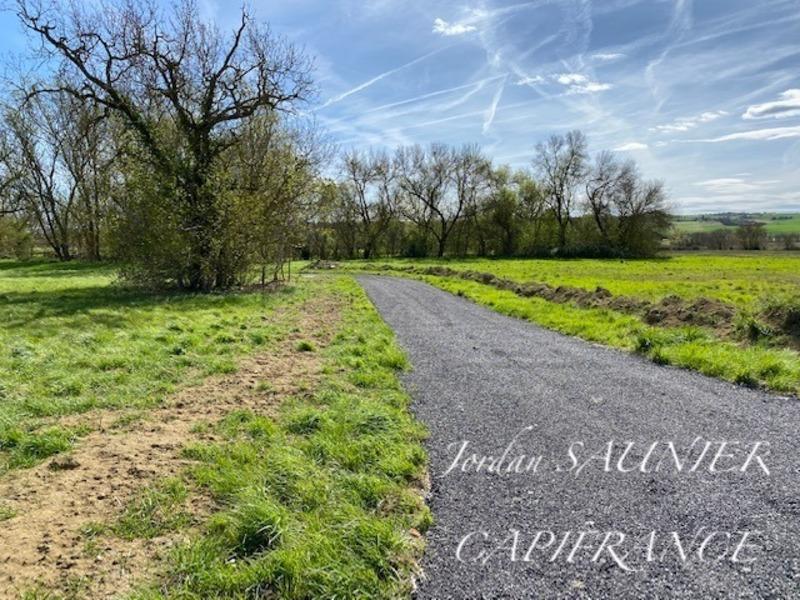 Terrain constructible - 2 500 m²