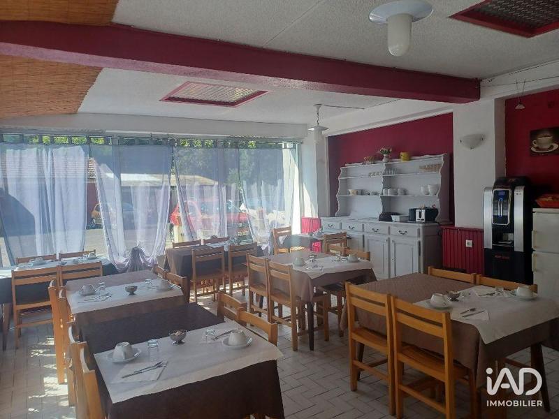 Local commercial - 1 900 m²