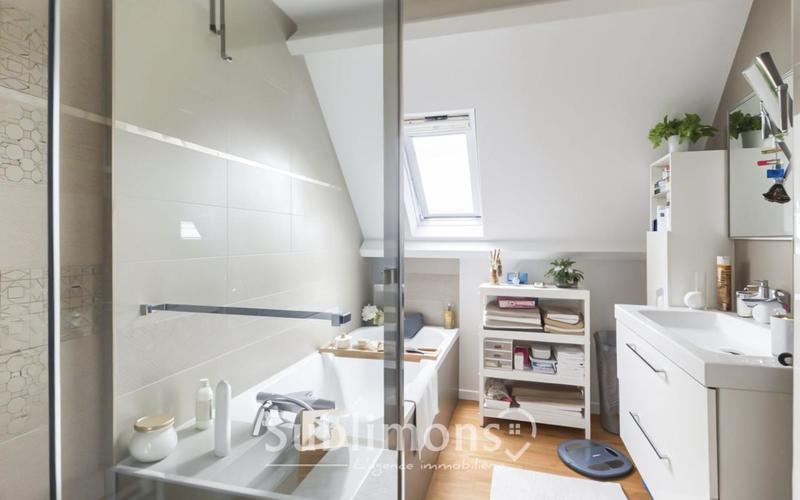 Maison traditionnelle - 129 m² - 5 pièces