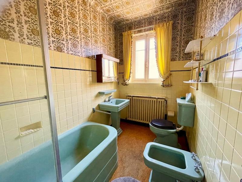 Maison de village - 212 m² - 8 pièces