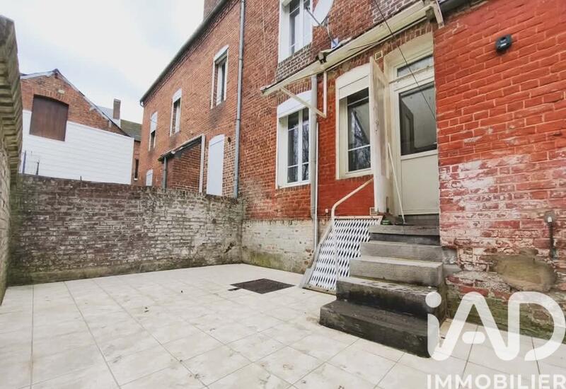 Maison de ville - 87 m² - 4 pièces