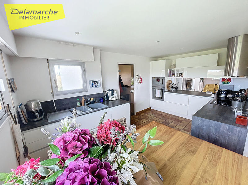 Maison - 183 m² - 6 pièces