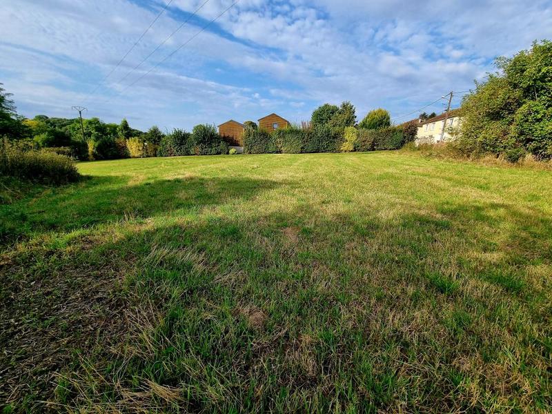 Terrain constructible - 12 000 m²