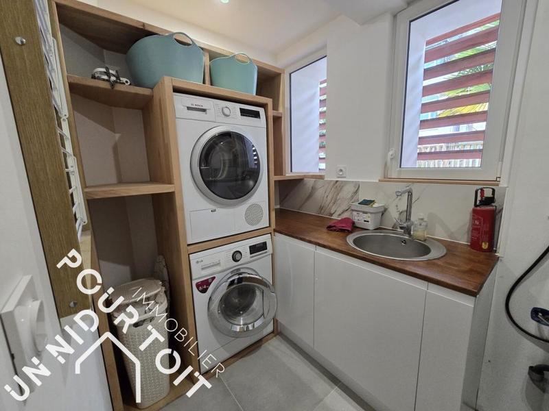 Maison - 179 m² - 7 pièces