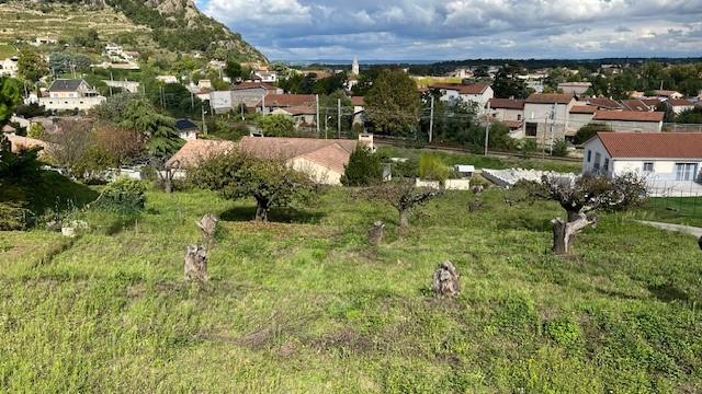 Terrain constructible - 1 161 m²