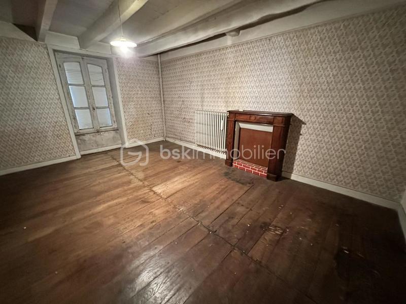 Maison - 92 m² - 5 pièces