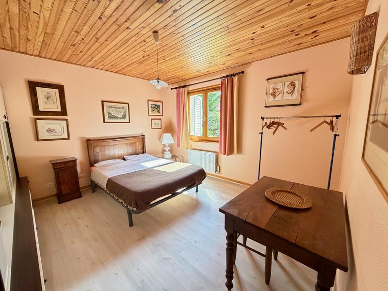 Maison - 208 m² - 8 pièces