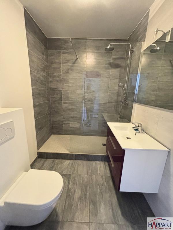 Appartement - 93 m² - 4 pièces