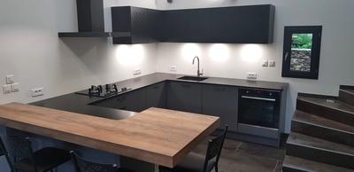 Maison - 200 m² - 5 pièces