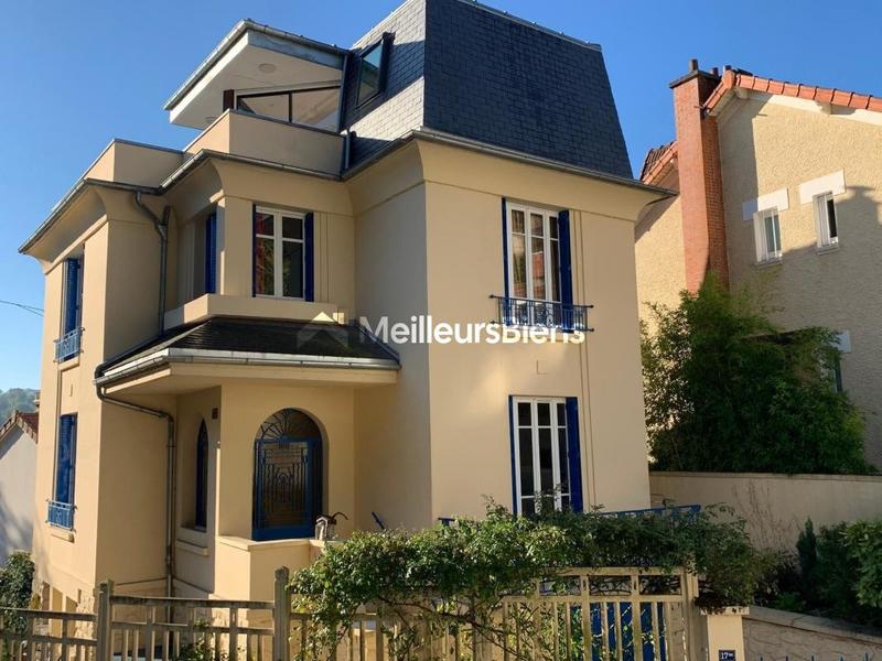 Maison - 148 m² - 6 pièces