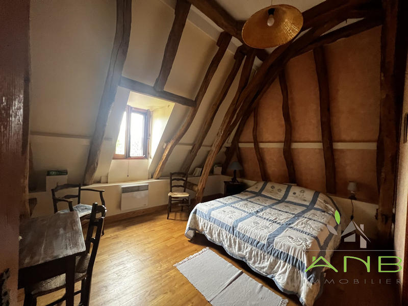 Maison - 330 m² - 12 pièces