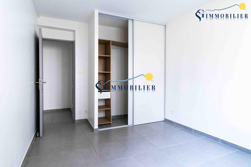 Appartement - 90 m² - 5 pièces