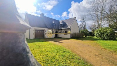 Maison - 164 m² - 8 pièces